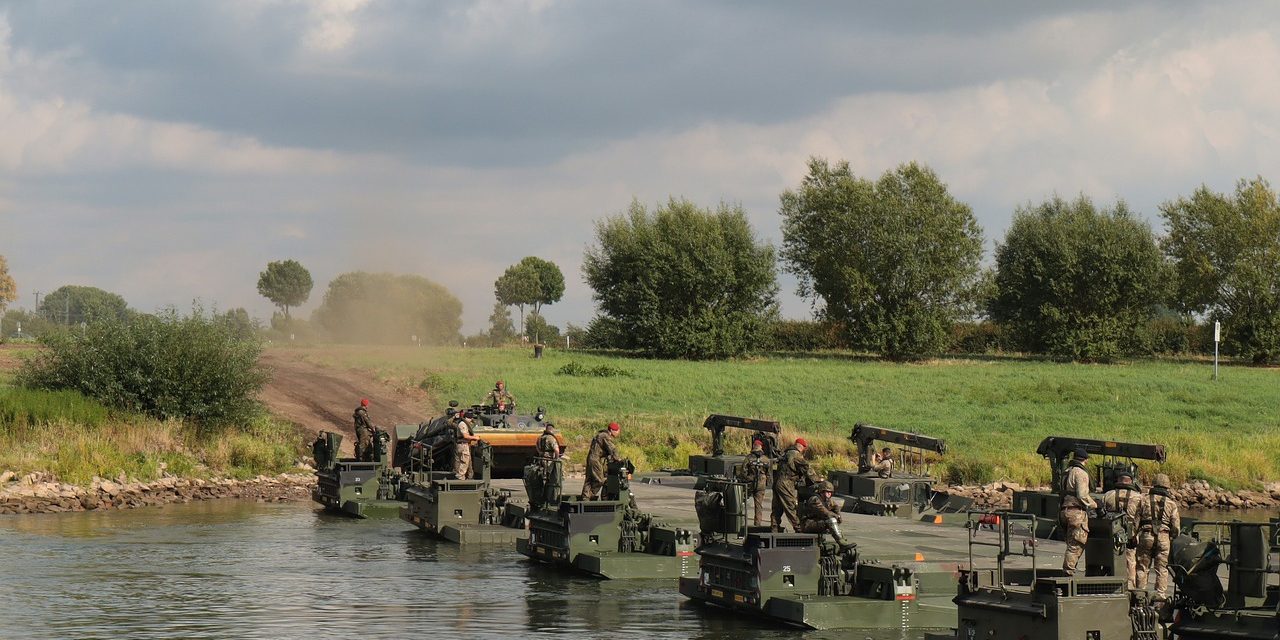 armed forces 4460188 1280