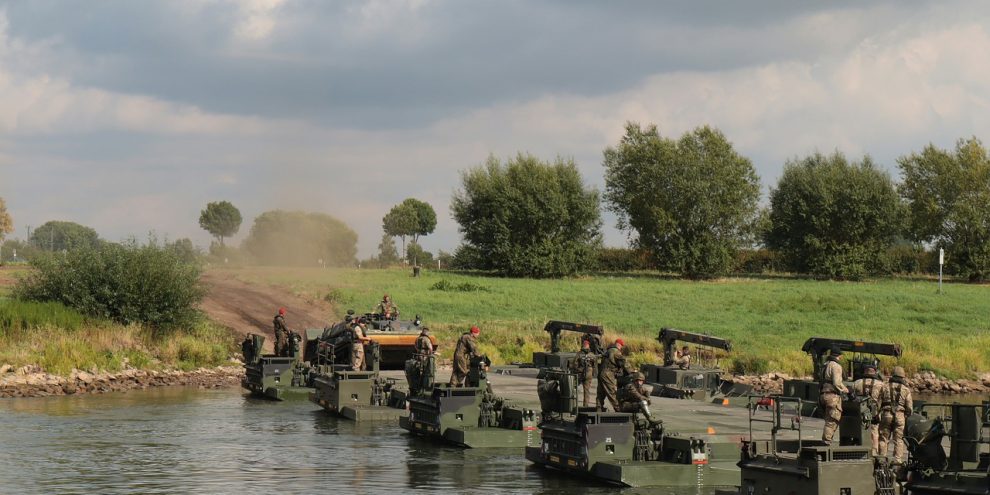 armed forces 4460188 1280